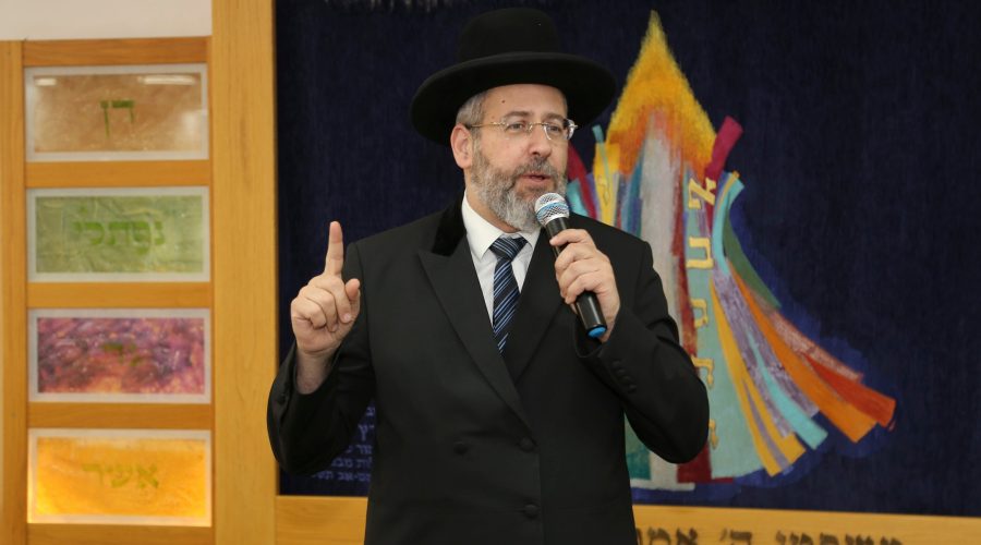 Israeli+chief+rabbi+threatens+to+freeze+conversions+amid+proposed+reforms