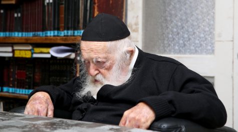 Israeli haredi rabbi who said children ages 5-11 should get vaccinated receives threats