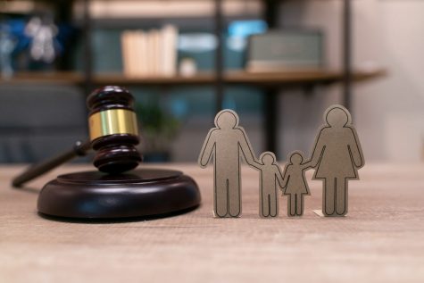 Tennessee Jewish couple sues Christian adoption agency over claim of denied services