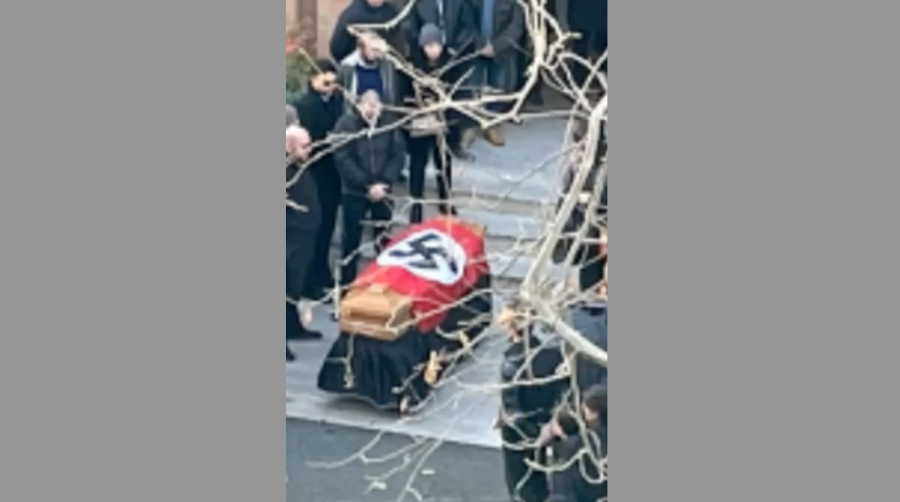 Casket+draped+in+Nazi+swastika+flag+at+Catholic+church+funeral+sparks+outrage+in+Rome
