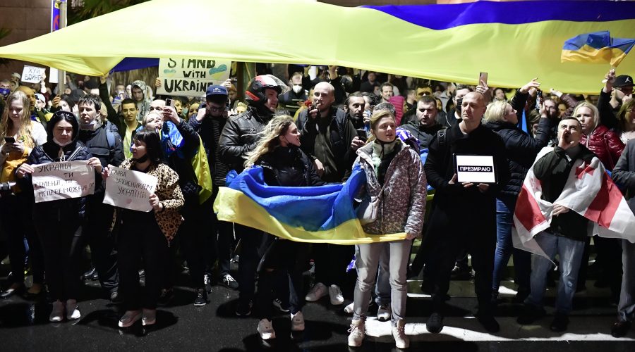 In+Israel%2C+some+Russian+speakers+support+Ukraine.+Some+back+Putin.
