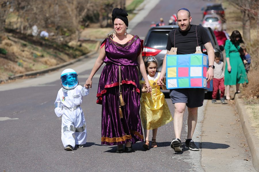 The annual U.City Purim Reenactment Parade took place on March 17. Photos: Bill Motchan