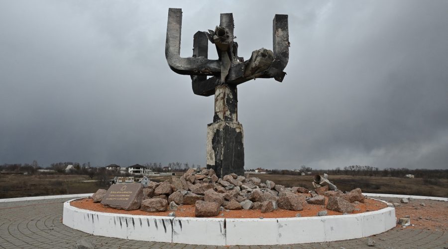 Ukraine+says+a+memorial+to+Jews+murdered+during+the+Holocaust+was+damaged+by+Russian+shelling