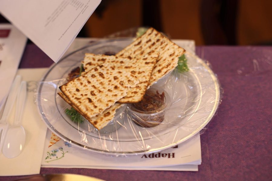 Former Soviet Union natives celebrate Passover with a special seder at Crown Center
