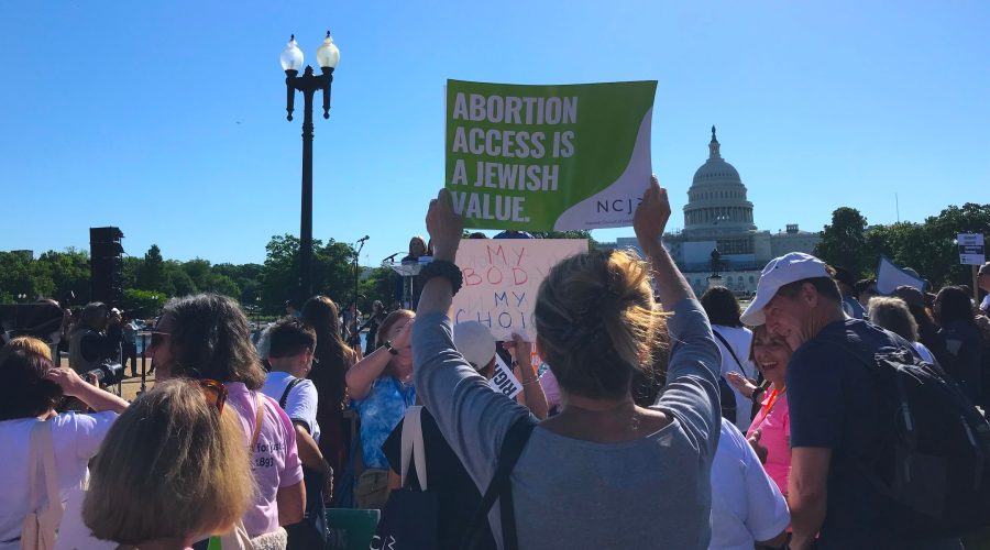 More+than+1%2C000+Jews+rally+outside+the+US+Capitol+in+support+of+abortion+rights