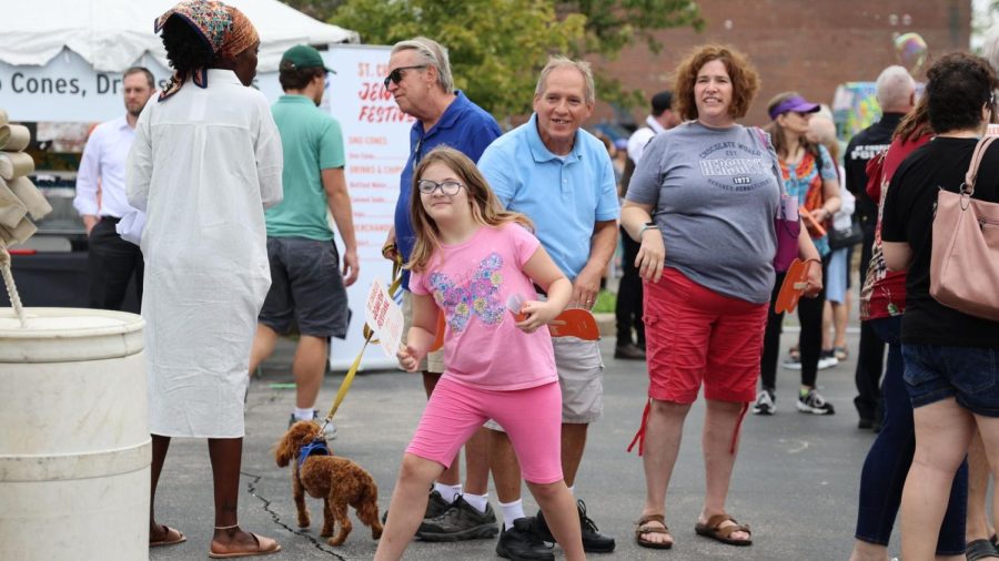 Photos: 2,000 smiles counted during Sundays St. Charles Jewish Festival