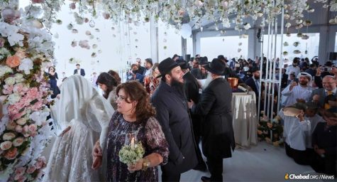 Abu Dhabi rabbinic wedding is landmark event for Jewish life in Arab world