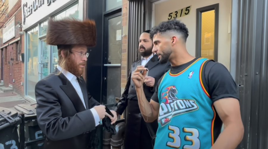 A+pro-Palestinian+YouTuber+tried+trolling+Hasidic+Jews+in+Brooklyn.+Here%E2%80%99s+what+happened.