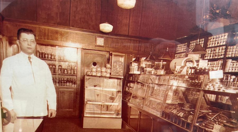 Morris Rubin opened Rubin’s Delicatessen in Brookline, Mass., a suburb of Boston, in the 1920s. (Courtesy of Shuly Rubin Schwartz)
