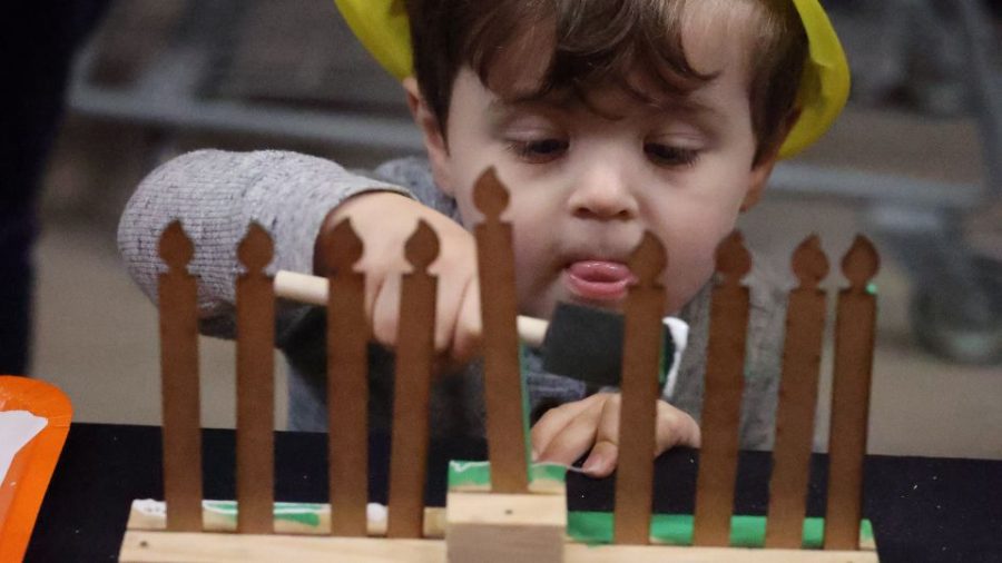 Photos: Hundreds of kids building menorahs, noshing latkes at Home Depot
