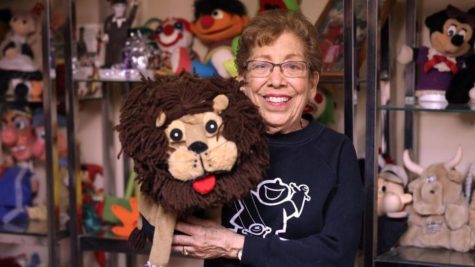 Puppeteer Ginny Weiss tribute to Bob Kramers Marionnettes