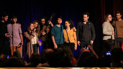 Participants in the 2019 Songleader Bootcamp join together in song during a session at the Jewish Community Center. File photo: Bill Motchan