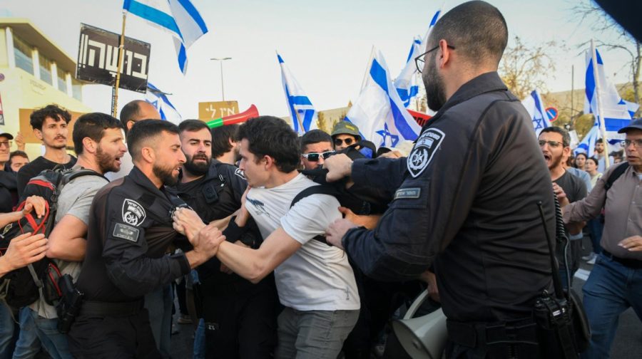 Israelis+protest+against+the+Israeli+governments+planned+judicial+overhaul%2C+in+Jerusalem%2C+March+1%2C+2023.+%28Arie+Leib+Abrams%2FFlash90%29