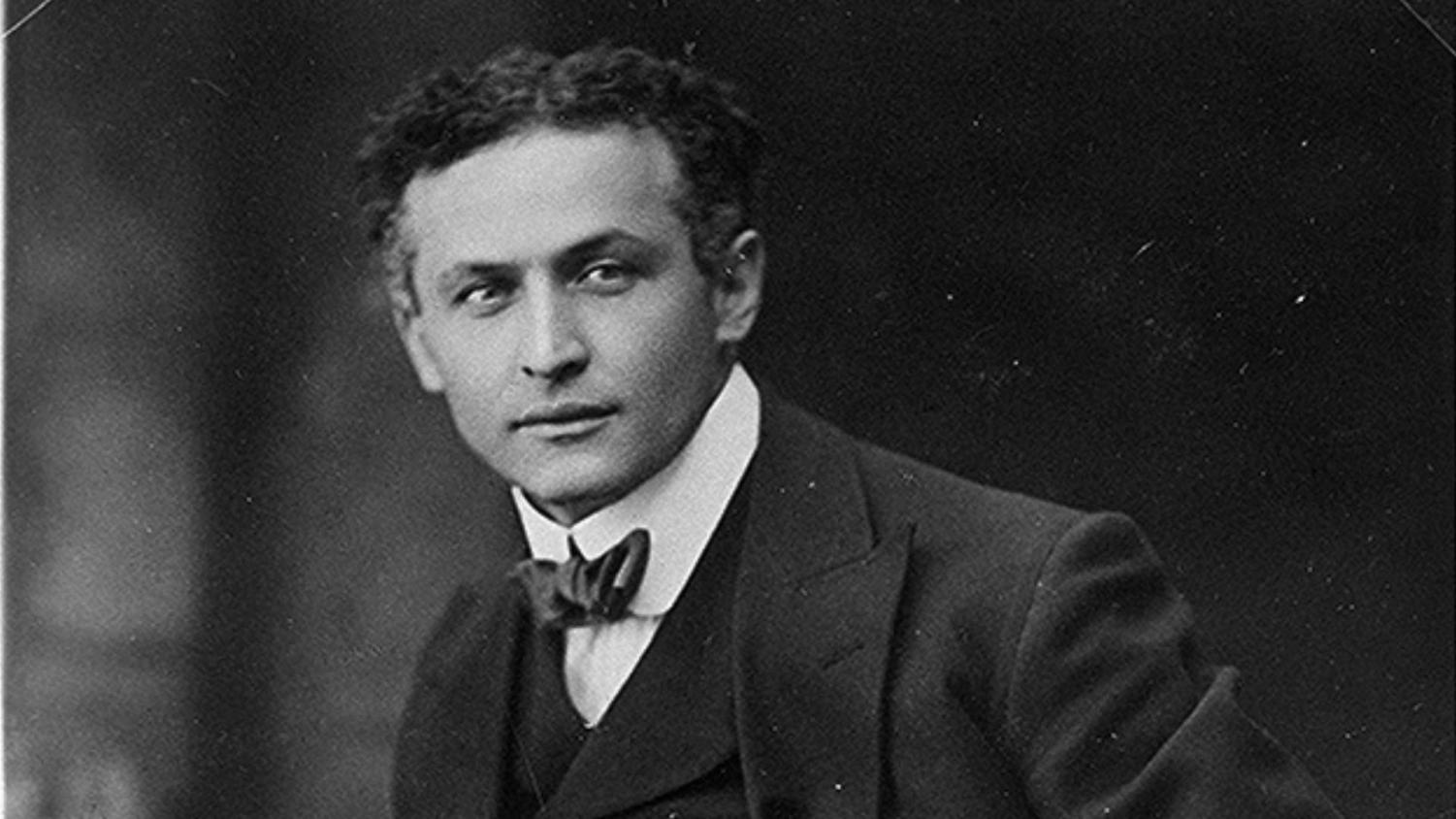How Harry Houdini Got Started in Milwaukee - Shepherd Express