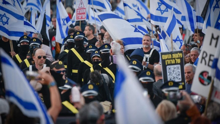 Thousands of Israelis protest against the planned judicial overhaul, at the Azrieli junction in Tel Aviv, on April 15, 2023. (Avshalom Sassoni/Flash90)