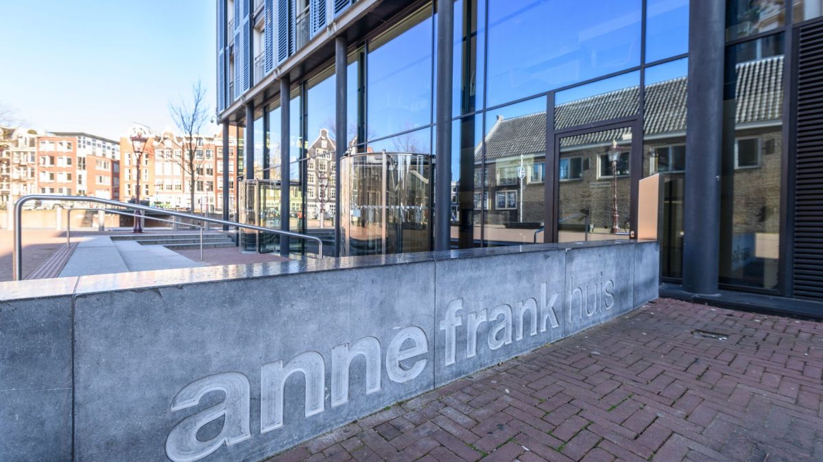 A+view+outside+the+Anne+Frank+House+Museum+in+Amsterdam%2C+March+31%2C+2020.+