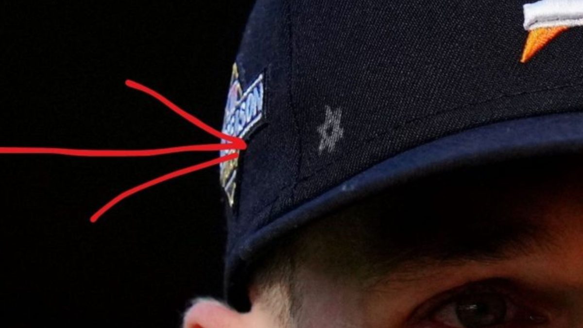 Alex Bregman draws Star of David on hat during MLB playoff win