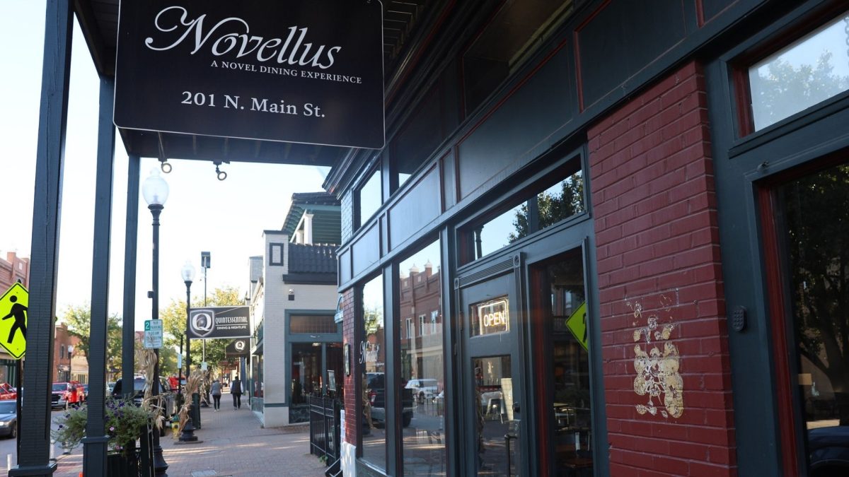 Novellus is an American restaurant on Historic Main Street in St Charles.