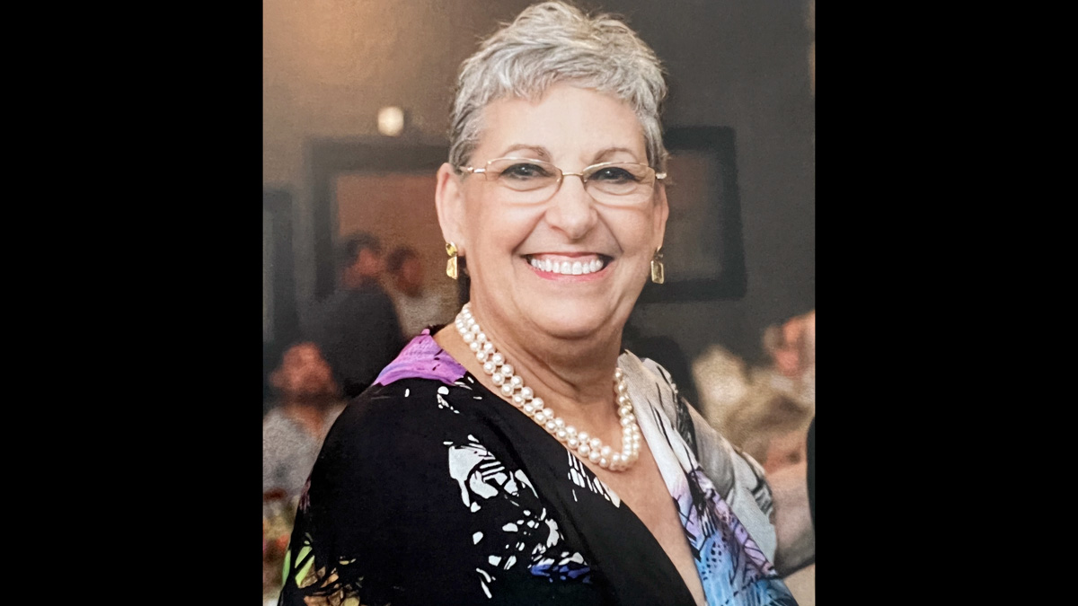 Donna Lee Moog