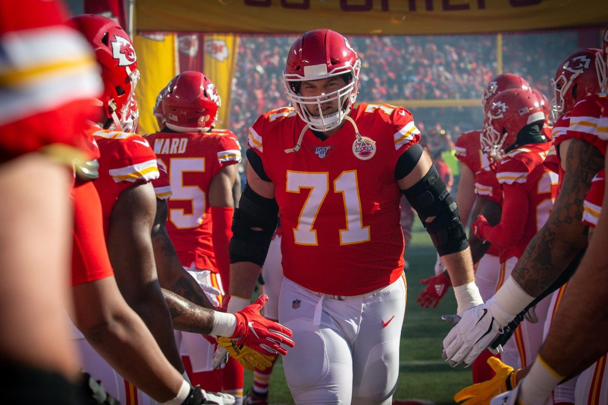 Kansas City Chiefs offensive tackle Mitchell Schwartz enters the game against the Tennessee Titans at Arrowhead Stadium in Kansas City, Mo., Jan. 19, 2020. 