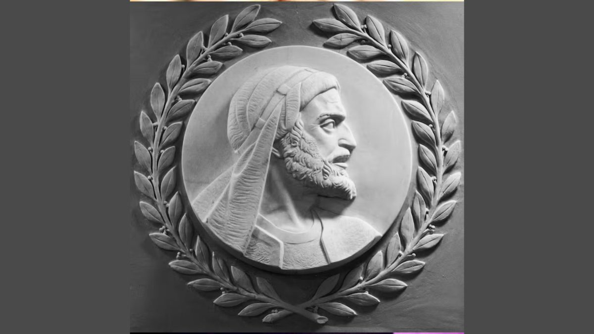 A bas-relief of Maimonides, sculpted by Brenda Putnam, hangs in the U.S. House of Representatives among statues of historical lawmakers. Architect of the Capitol/Wikimedia