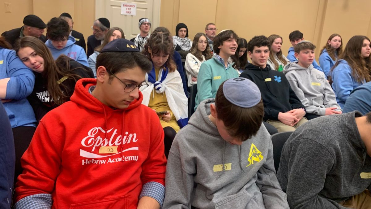Jewish+day+school+students+from+St.+Louis+traveled+to+Jefferson+City+to+show+their+support+during+a+hearing+for+a+pro-Israel+resolution.+