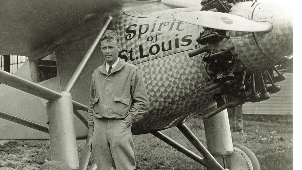 Charles Lindbergh stands beside 
the Spirit of St. Louis in 1927.  
