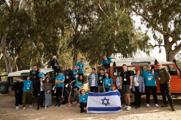 Birthright’s current trips include all the typical highlights of the organization’s tours, including this jeep tour, but also offer opportunities to volunteer and bear witness after Oct. 7. (Oded Antman)