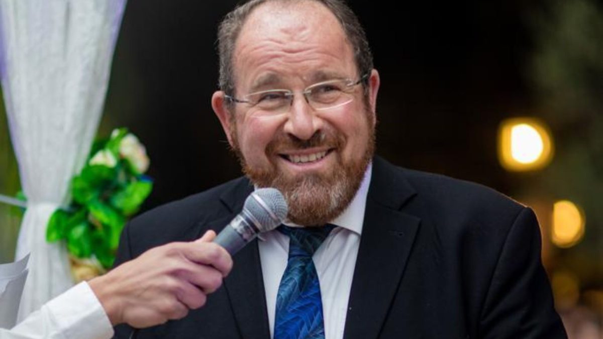 Rabbi Shlomo Kimche.