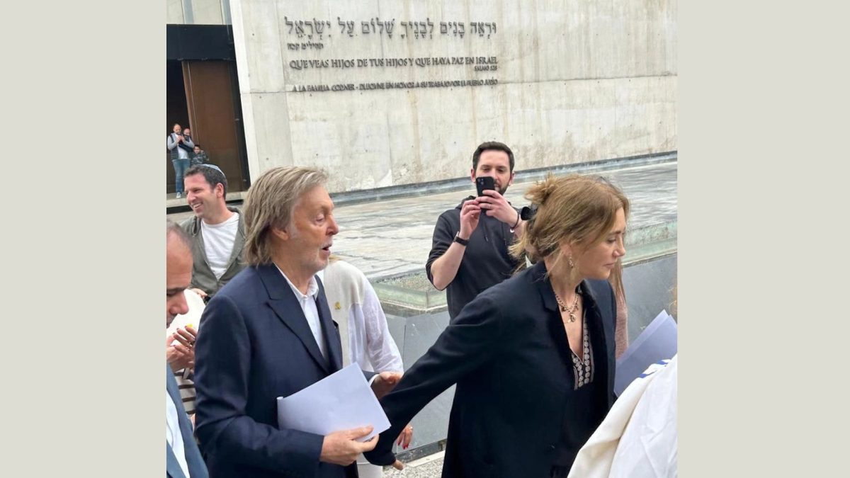 Sir Paul McCartney and his wife Nancy Shevell leave a Yom Kippur service at Circulo Israelita de Santiago, Oct. 12, 2024. (Courtesy Circulo Israelita de Santiago)