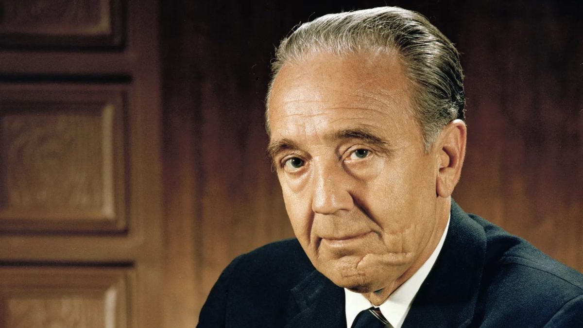 Dr. Kurt H. Debus