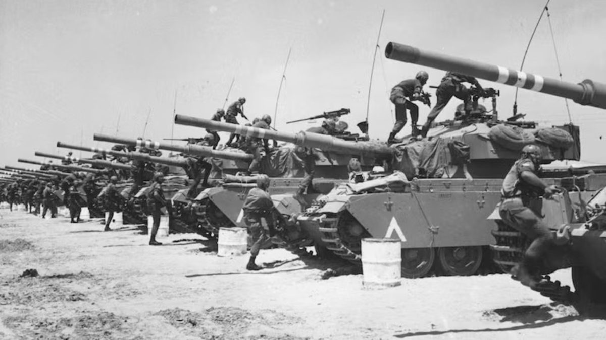 Israeli troops preparing for battle during the Six-Day War in 1967.  (Three Lions/Getty Images)