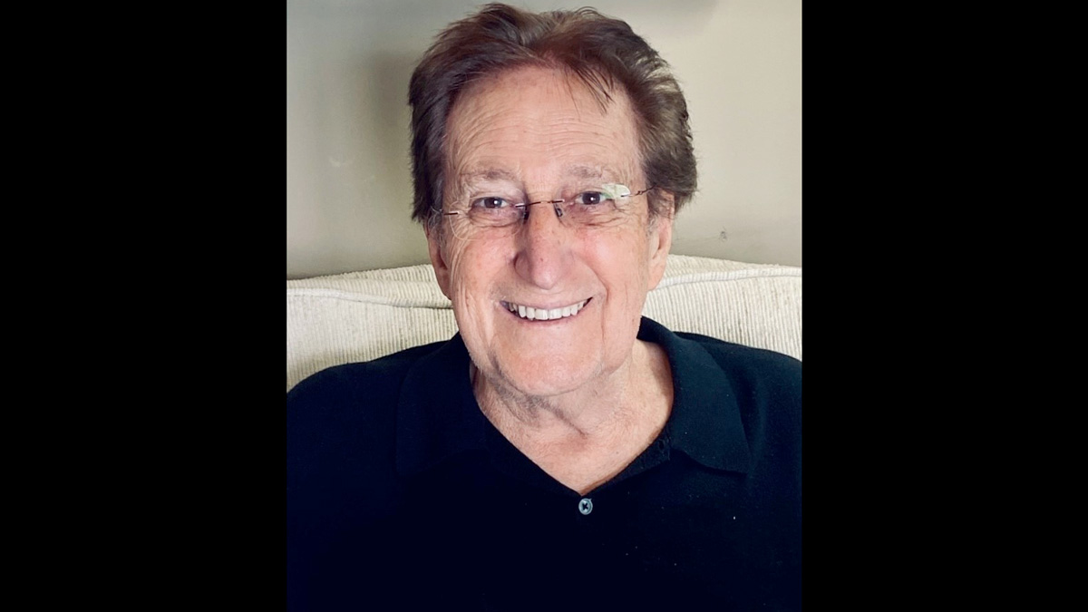 Robert (Bob) Greenberg