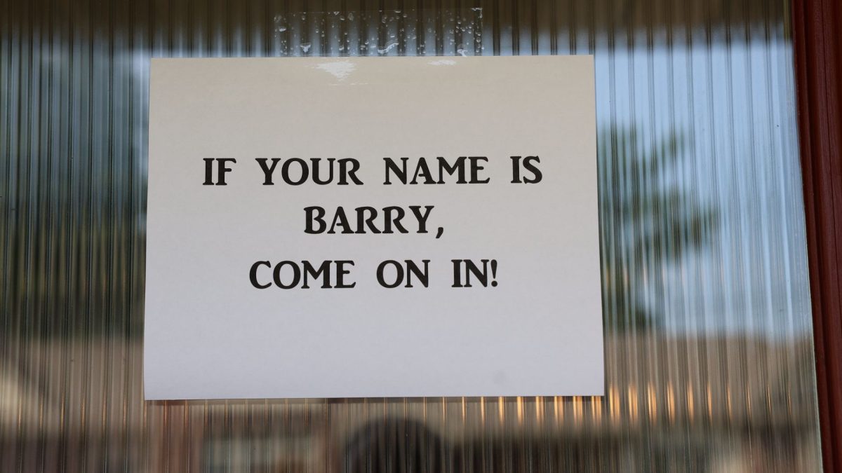 Only Barrys allowed: St. Louis men toast their names at Barry Brunch
