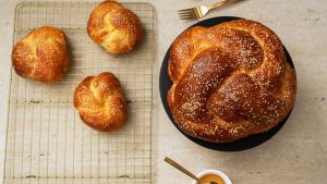 Why challah is more than bread: The sweet, round traditions St. Louis Jews pass on