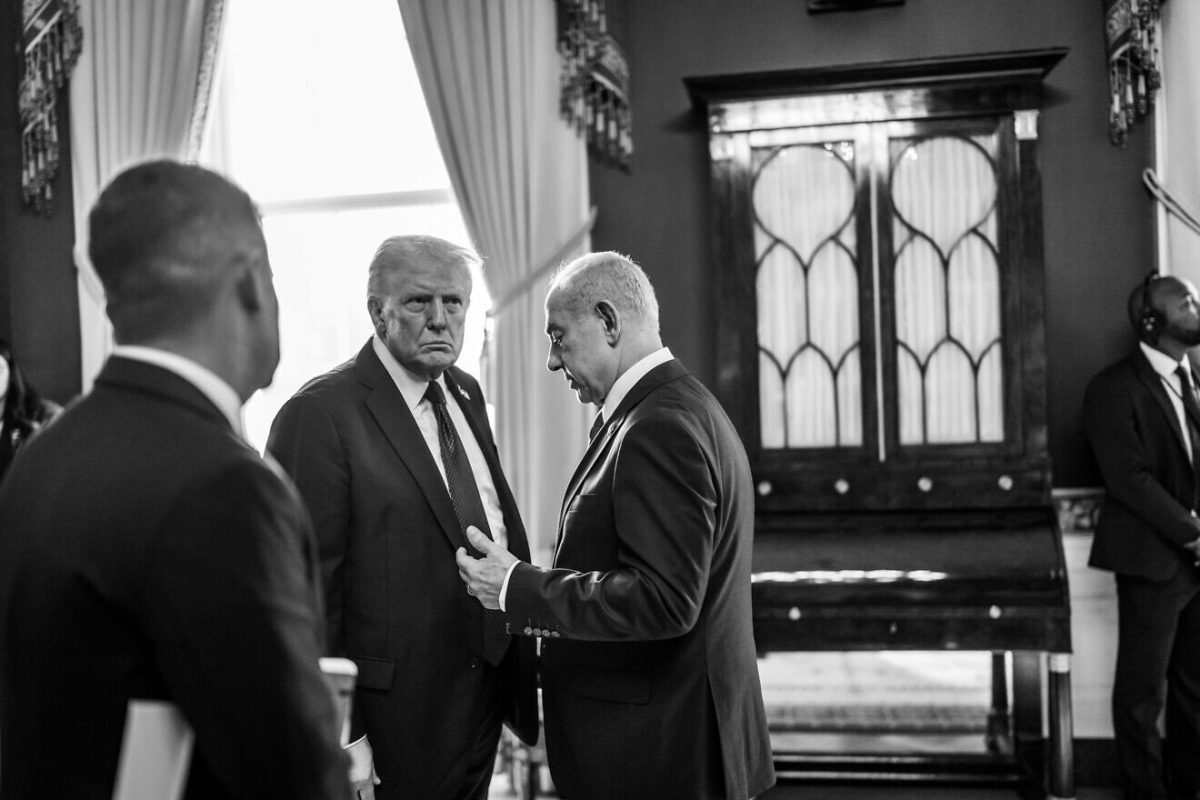 U.S. President Donald Trump speaks with Israeli Prime Minister Benjamin Netanyahu in the Red Room of the White House before a joint press conference to announce the U.S. peace plan for Gaza, Sept. 29, 2025. Credit: Daniel Torok/White House.
