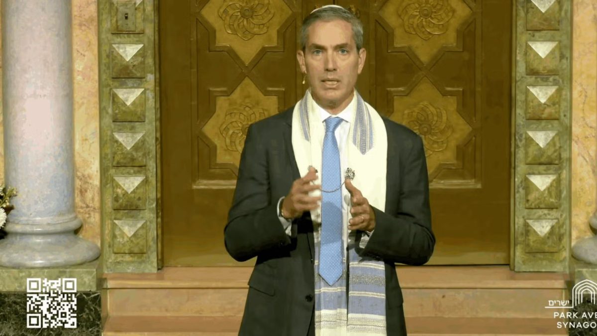 Rabbi Elliot Cosgrove delivers his Shabbat sermon on Oct. 18, 2025. (Screenshot from YouTube)