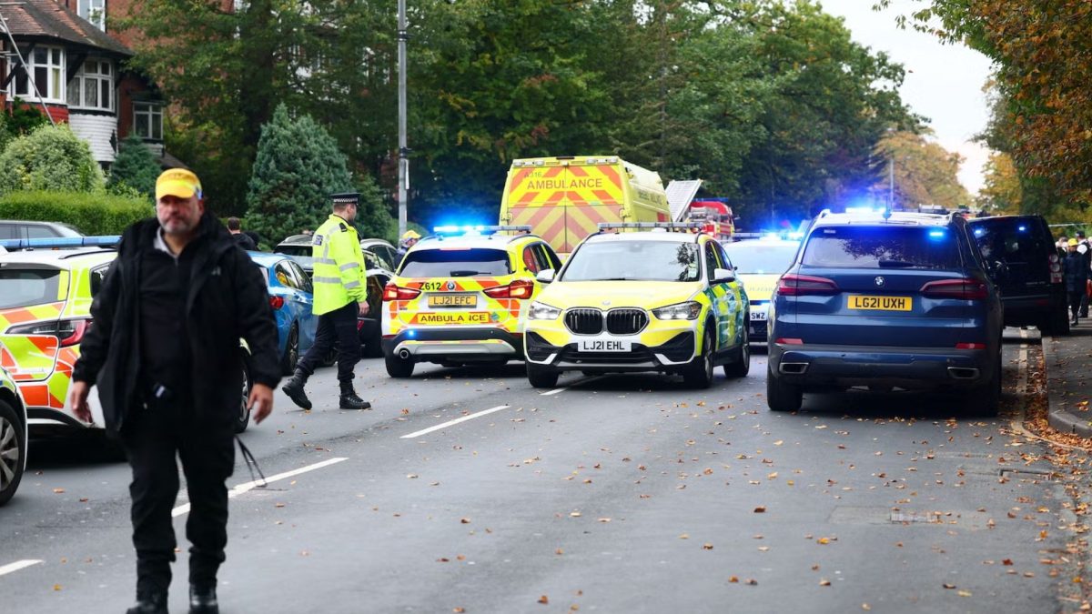 Police and ambulance services seen near Heaton Park Hebrew Congregation synagogue in Crumpsall, north Manchester, England, Oct. 2, 2025. (Paul Currie / AFP / via Getty Images)