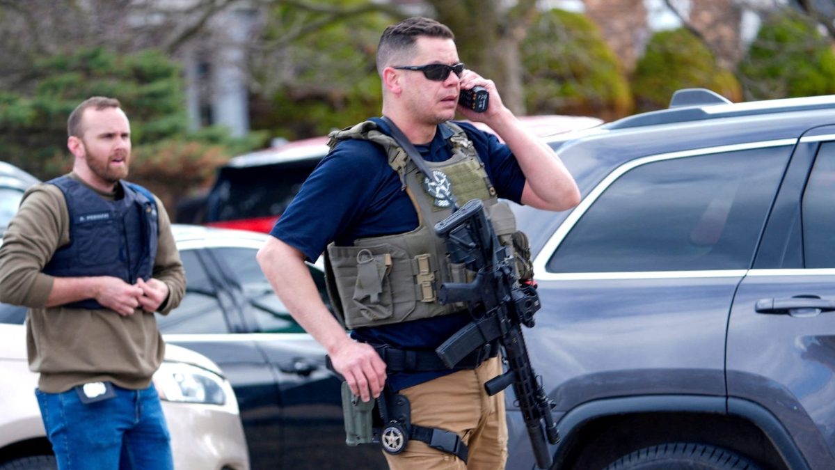 Emergency personnel respond to a reported shooting incident at Temple Israel synagogue in West Bloomfield, Michigan, U.S. March 12, 2026. Dave Boucher/USA Today Network via REUTERS