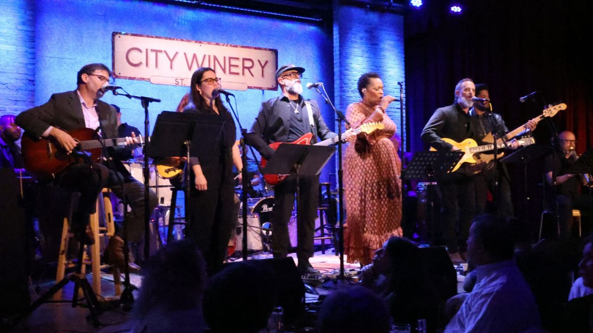 A sold-out musical Seder brings 200 + to City Winery for Passover celebration