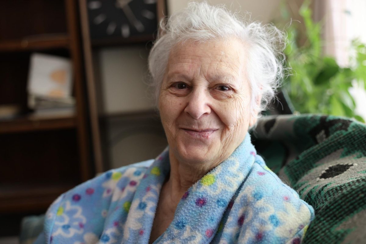 When older Jews in St. Louis need help, this phone line answers