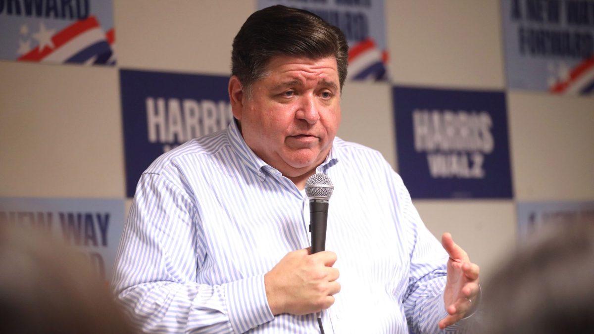 Illinois Gov. J.B. Pritzker, a Democrat, speaking with the media at a phone bank for the Kamala Harris for President campaign in Phoenix, Ariz., Sept. 28, 2024. Credit: Gage Skidmore/Creative Commons.
