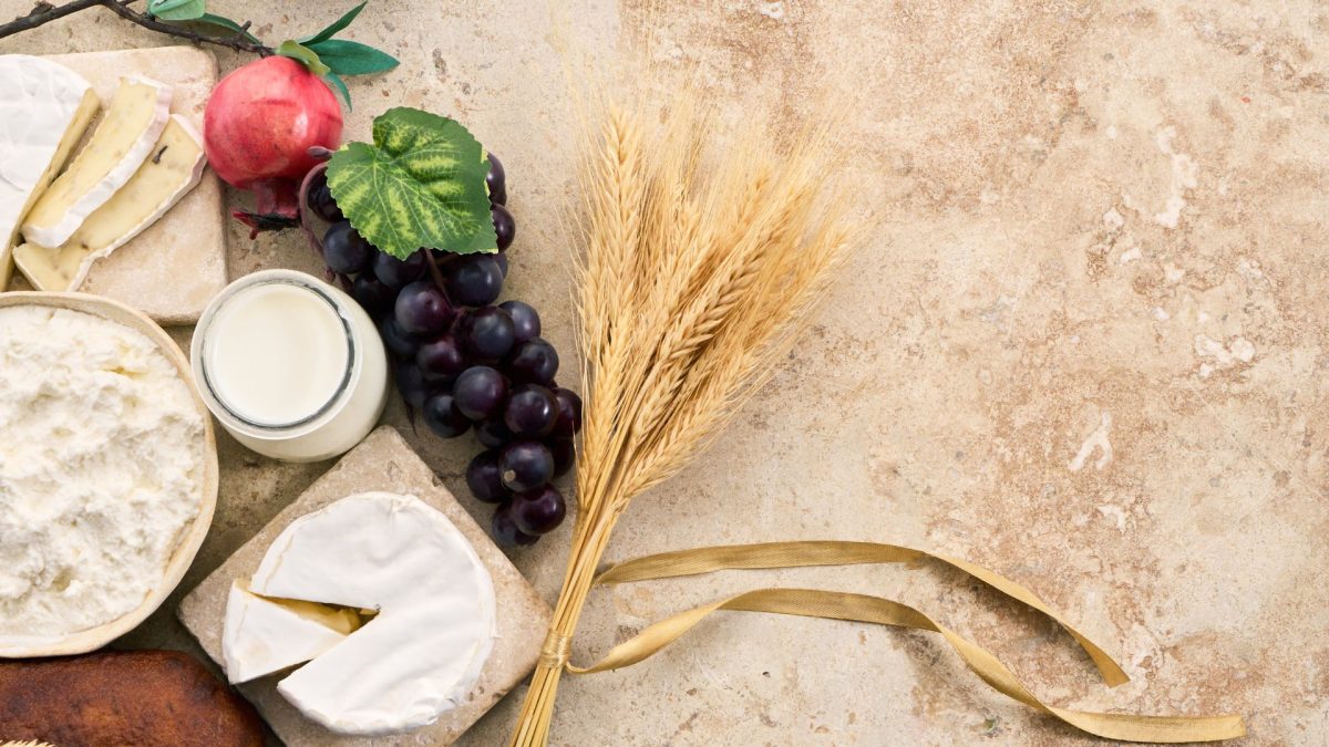 Your ultimate St. Louis Shavuot guide: where to learn, eat cheesecake and stay up all night