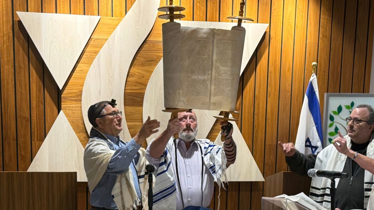 I lifted the Torah with a bad back—and unexpectedly learned about life balance