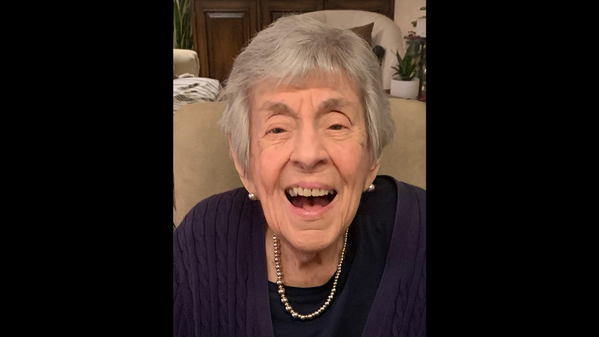 Dolores Lee Hirson